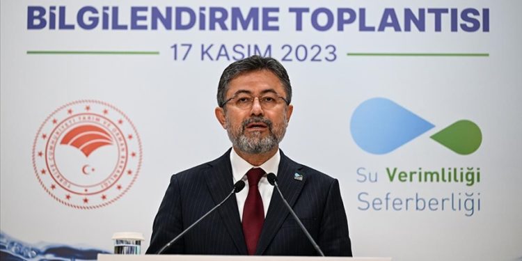 Bakan Yumaklı’dan belediye, çiftçi, sanayici ve vatandaşlara “suyu verimli kullanma” çağrısı