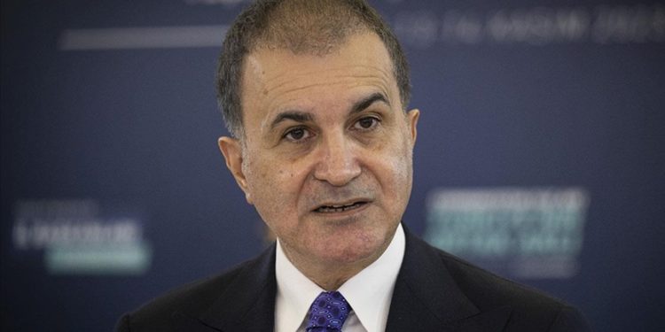 AK Parti Sözcüsü Çelik: Cumhurbaşkanımız'ı hedef alanlar bir gün hesap verecekleri suçlarını örtbas etmeye çabalıyor