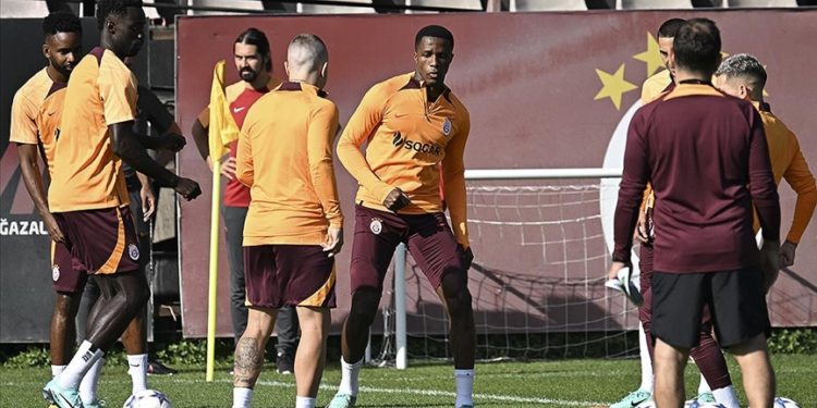 Galatasaray'da gözler Manchester United maçına çevrildi