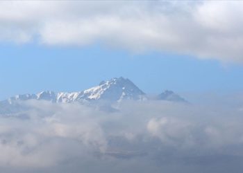 Erciyes Dağı'nda sis güzelliği
