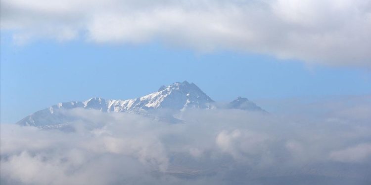 Erciyes Dağı'nda sis güzelliği
