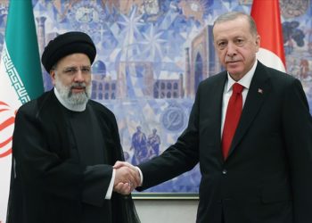 Cumhurbaşkanı Erdoğan, İran Cumhurbaşkanı Reisi ile telefonda görüştü