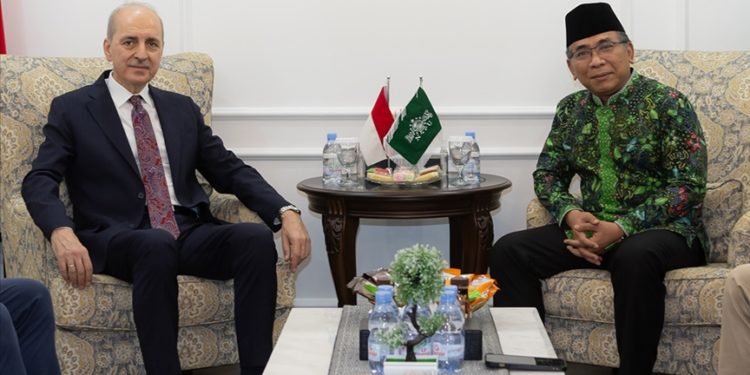 TBMM Başkanı Kurtulmuş, Cakarta’da Nahdlatul Ulama’yı ziyaret etti