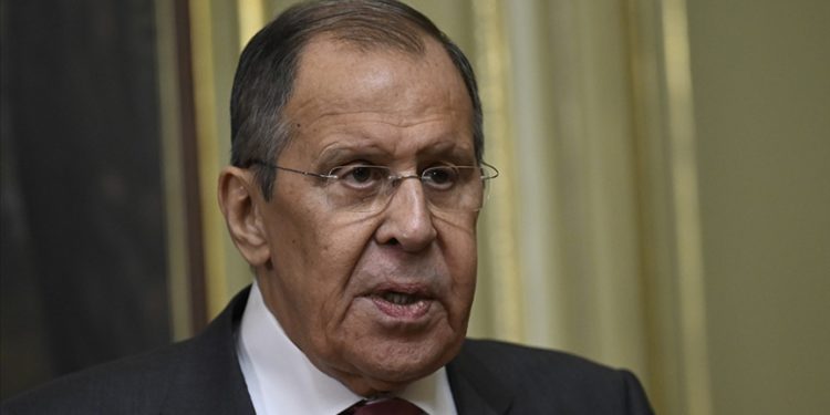 Rusya Dışişleri Bakanı Lavrov: Anglosaksonlar, Orta Doğu'yu büyük savaşın eşiğine sürüklüyor