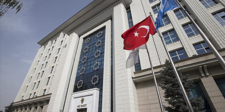 AK Parti’de yerel seçimler için aday adaylığı başvuruları 22 Kasım’a kadar uzatıldı