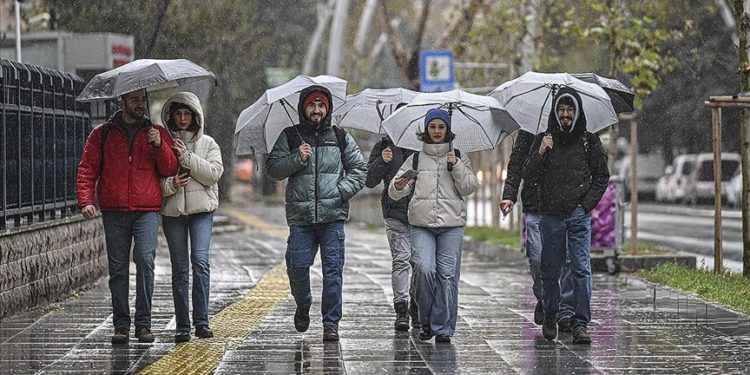 Türkiye, kasım yağışlarında 50 yıl önceyi yaşıyor