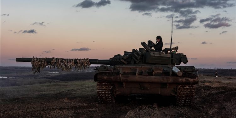 Silah üreticisi Rheinmetall satışların 2026’ya kadar ikiye katlanmasını bekliyor