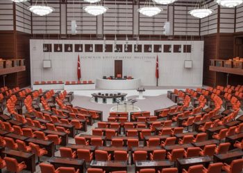 Türk askerinin Azerbaycan’daki görev süresini uzatan Cumhurbaşkanlığı tezkeresi TBMM’de