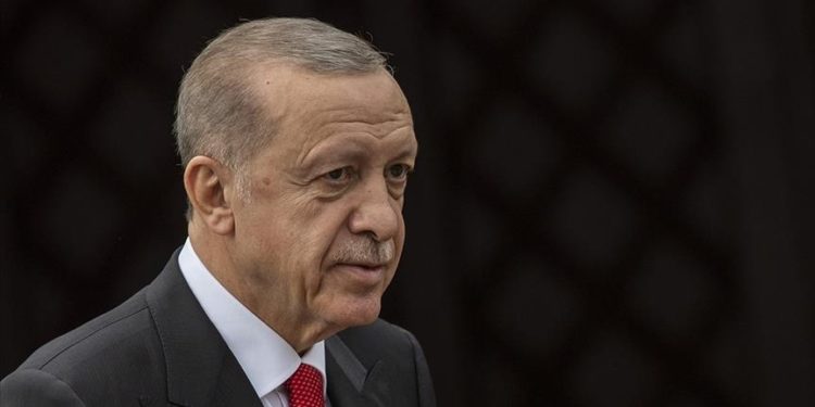 Cumhurbaşkanı Erdoğan yurda döndü