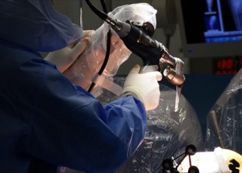 Robotik cerrahiyle hastaların hastanede yatış süresi azalıyor