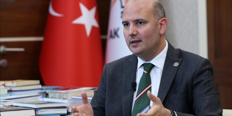 AK Parti’den “yapay zekanın etki boyutu” çalışması