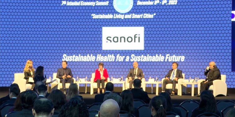 İstanbul Ekonomi Zirvesi’nde “sürdürülebilir sağlık” konuşuldu