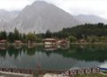 Himalaya Dağları'nın eteklerindeki saklı cennet: Şangrila Gölü