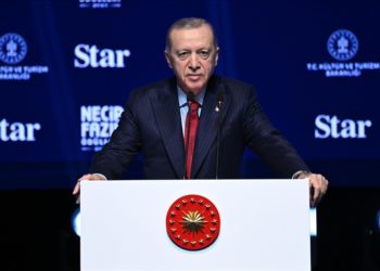 Türk sporunun tartışmalarla değil başarılarla gündeme gelmesini arzu ediyoruz