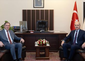 TBMM Başkanı Kurtulmuş, HEDEP Eş Genel Başkanı Bakırhan'ı ziyaret etti