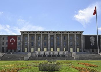 TBMM Genel Kurulu Saadet Partili Hasan Bitmez'in vefatı nedeniyle bugün çalışmayacak