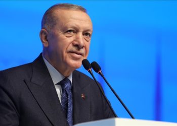 Cumhurbaşkanı Erdoğan: Yeni asgari ücret ülkemize ve milletimize hayırlı olsun
