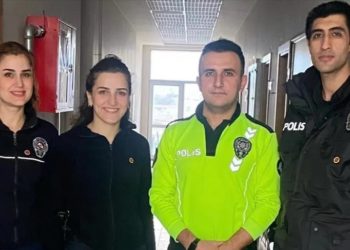 Erzincan'da görevli polis memuru kök hücre bağışı ile Portekizli lösemi hastası çocuğa umut oldu