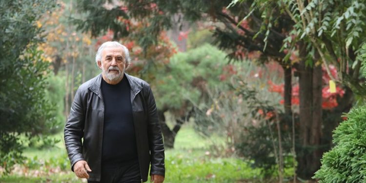 Ömrünü doğaya adayan gönüllü, Türkiye’yi karış karış gezip çocuklara çevre bilinci aşılıyor