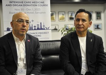 Türk doktorlar, Bosna Hersek'te yoğun bakım ve organ nakli tecrübelerini aktardı