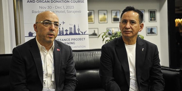 Türk doktorlar, Bosna Hersek'te yoğun bakım ve organ nakli tecrübelerini aktardı