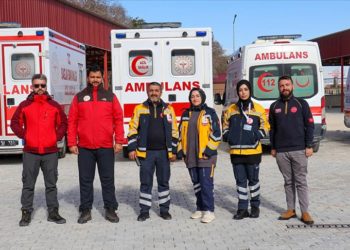 Hastalara ulaşmak için en geç 90 saniyede göreve çıkıyorlar