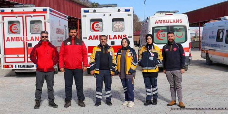 Hastalara ulaşmak için en geç 90 saniyede göreve çıkıyorlar