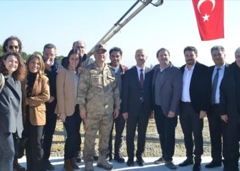 Hatay Mustafa Kemal Üniversitesi kampüsünde depremzedeler için “100. Yıl Köyü”