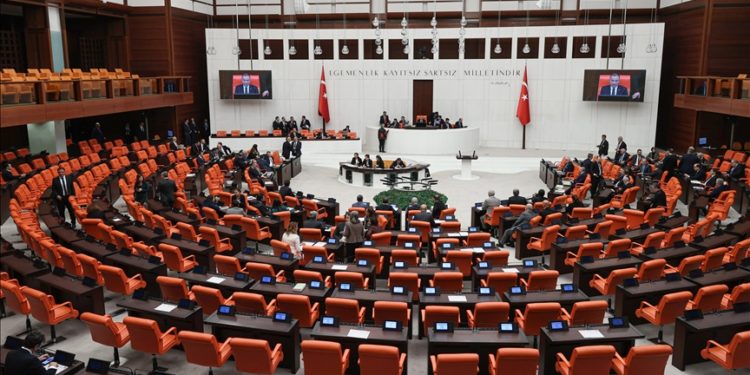 TBMM Genel Kurulunda Sağlık ve İçişleri bakanlıklarının 2024 bütçeleri kabul edildi