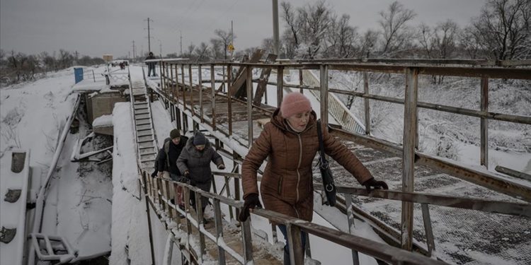 Ukrayna’da çatışmaların yoğunlaştığı Kupyansk’ta yaşam zor şartlar altında sürüyor