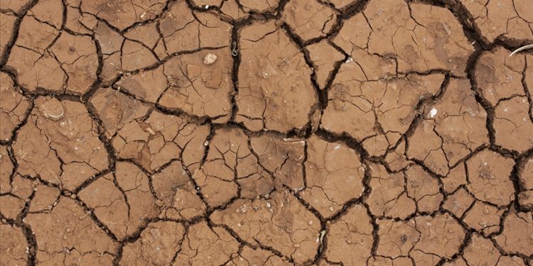 Bilim insanları, “sıcaklık artışının 1,5 dereceyi aşmasının kaçınılmaz hale geldiği” uyarısında bulundu