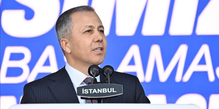 Huzurumuza kasteden her kim varsa devletimizin nefesini enselerinde hissetmeye devam edecekler