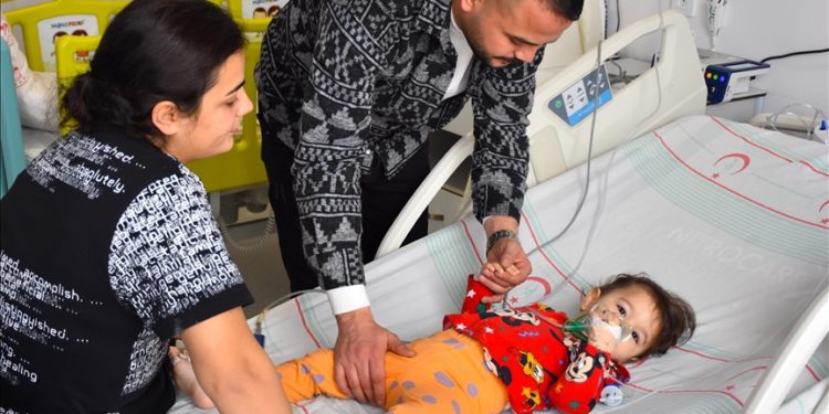 Küçük İdil akciğerine kaçan leblebinin çıkarılmasıyla rahat bir nefes aldı