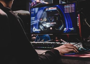 Video oyunları oynayanların işitme kaybı yaşama riski daha yüksek