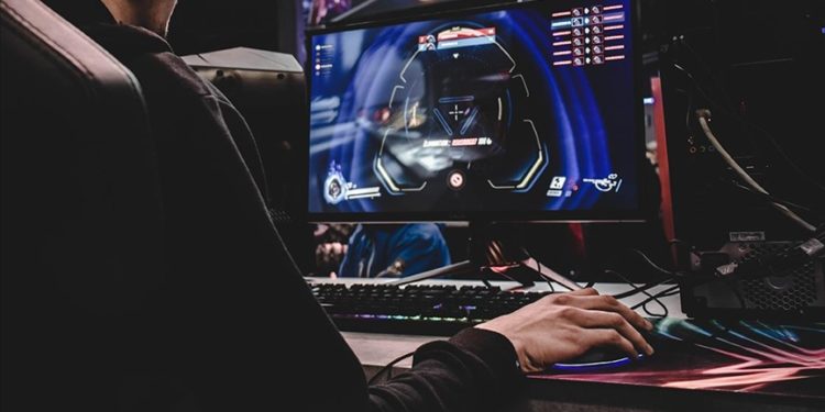 Video oyunları oynayanların işitme kaybı yaşama riski daha yüksek