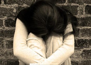 Çok çocuklu ailelerdeki kardeşler daha fazla ruh sağlığı sorunlarıyla karşı karşıya kalabilir