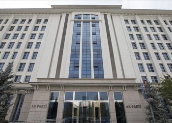 Ankara'da geçen yıl 120 bin 316 kişi AK Parti'ye üye oldu