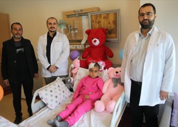 Mardin'de epilepsi hastası çocuk, beynindeki tümörden 5 saatlik operasyonla kurtuldu