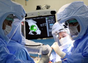 Rahim ağzı kanseri operasyonlarında “robotik cerrahi” avantajı