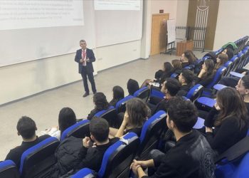 Akademisyenlerin sentezledikleri bileşiklerin kanser tedavisinde kullanılması hedefleniyor