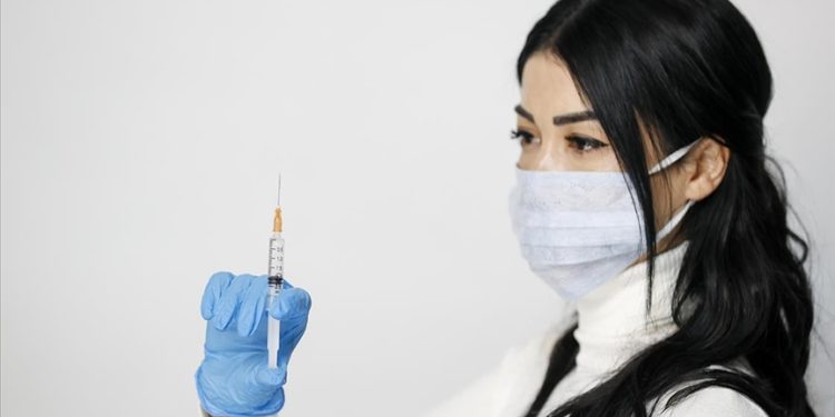 Serviks kanseri HPV aşısıyla önlenebiliyor