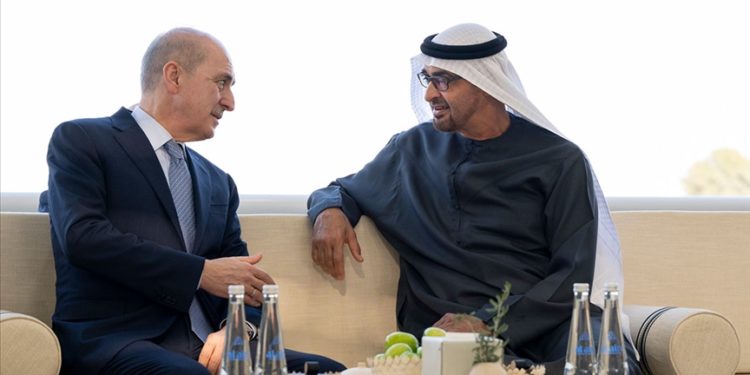 TBMM Başkanı Kurtulmuş, BAE Devlet Başkanı Al Nahyan ile görüştü