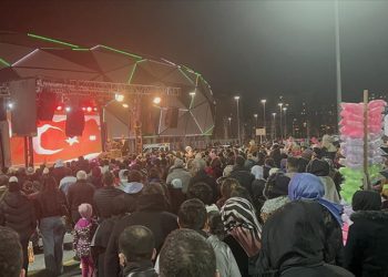 Konya'da "Şivlilik" geleneği kapsamında fener alayı düzenlendi