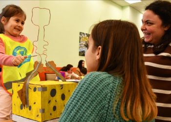 Bilecik'te geleceğin okul öncesi öğretmenleri materyallerini anaokulu öğrencileriyle buluşturdu