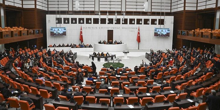 İsveç’in NATO’ya katılımına ilişkin kanun teklifi TBMM Genel Kurulunda kabul edildi