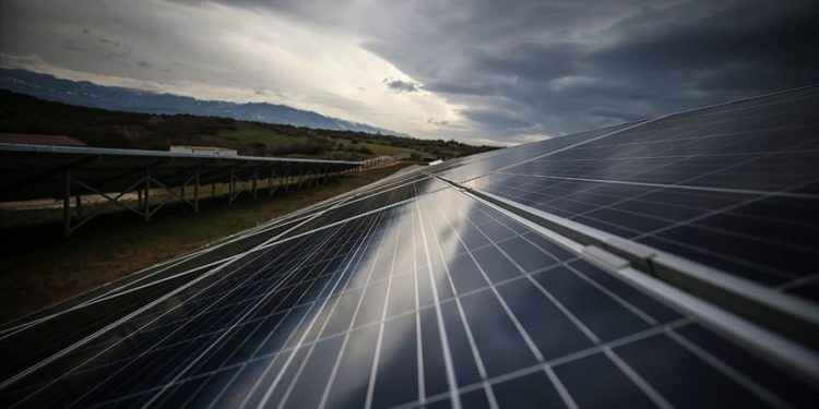 Enerji alanında düzenlemeler içeren kanun teklifi pazartesi Meclise sunulacak