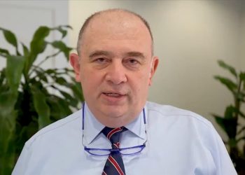 Prof. Dr. Ateş Kara'dan üst solunum yolu enfeksiyonlarına karşı uyarı