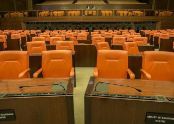 AK Parti'den deprem bölgesindeki meclis üyeliği adaylıklarında "mühendis" kriteri