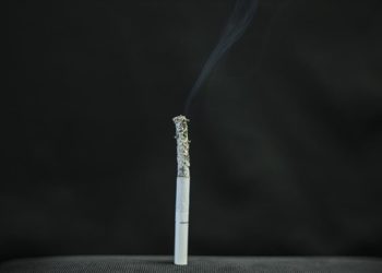 18 yaşından önce sigara kullanımı beyinde kalıcı değişime yol açıyor