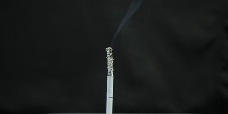 18 yaşından önce sigara kullanımı beyinde kalıcı değişime yol açıyor